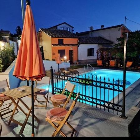 Luanas Rooms With Istrian Touch Buzet Exterior photo